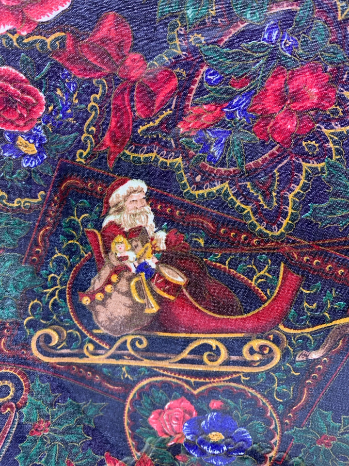 SANTA RIDING SLEIGH W FLORAL BACKGROUND PLATE.