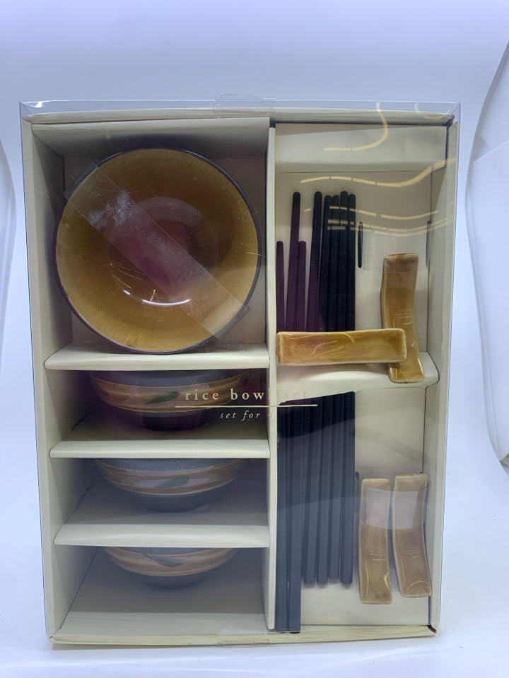 4 NIB RICE BOWL SET.