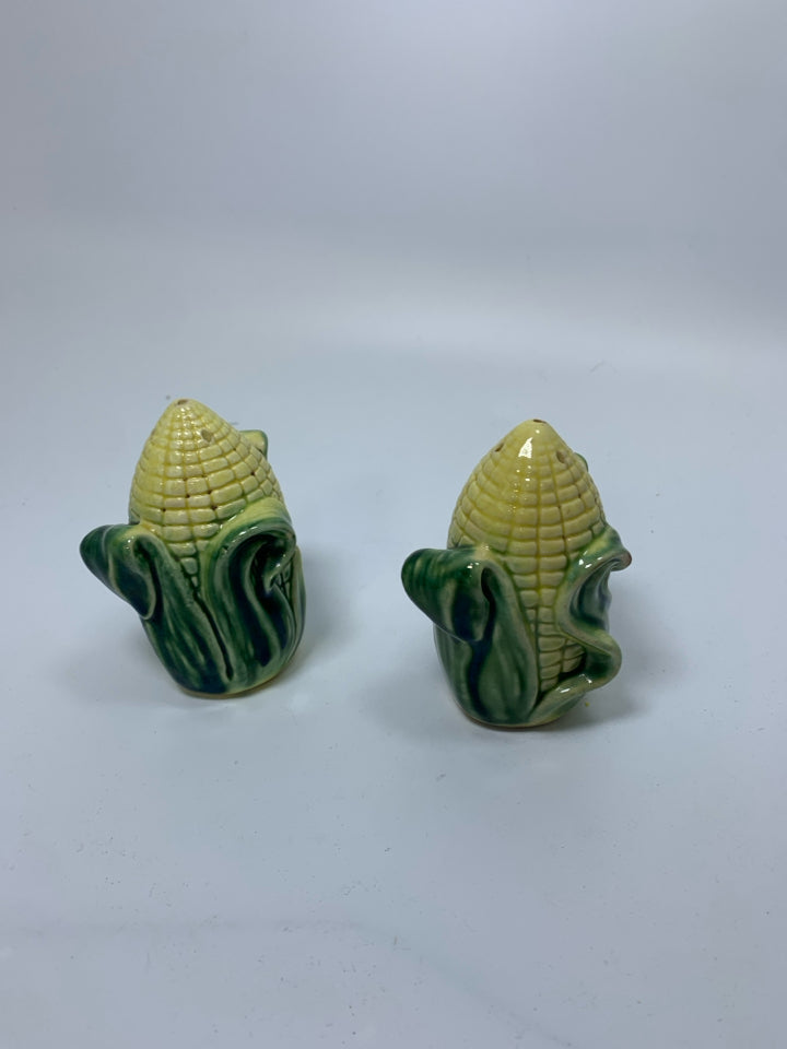 VTG STANFORD WARE EAR OF CORN SALT/PEPPER SHAKERS.