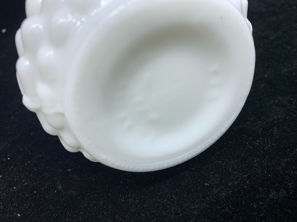 VTG HOBNAIL MILK GLASS BUD VASE.