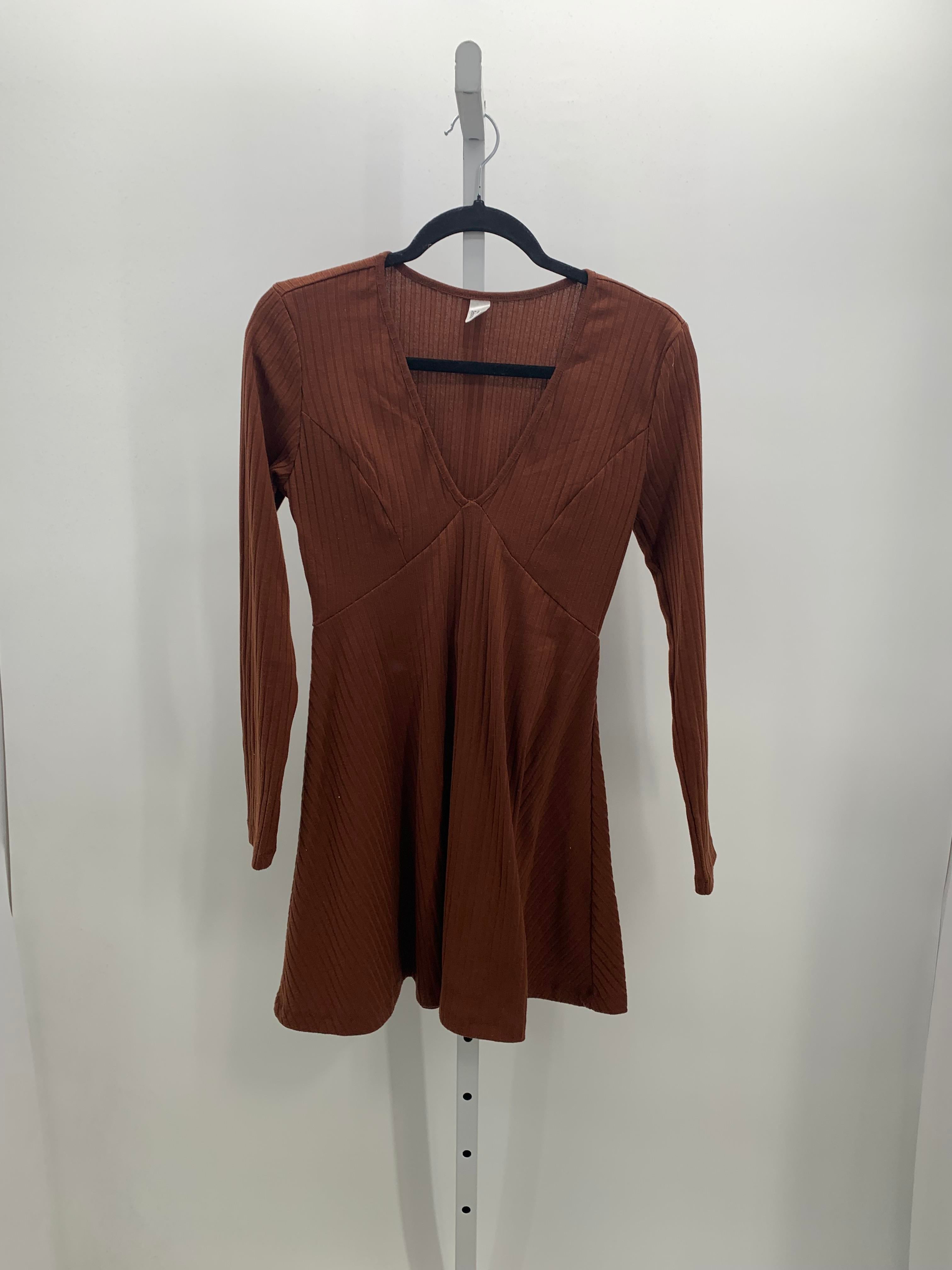 Size Medium Juniors Long Sleeve Dress