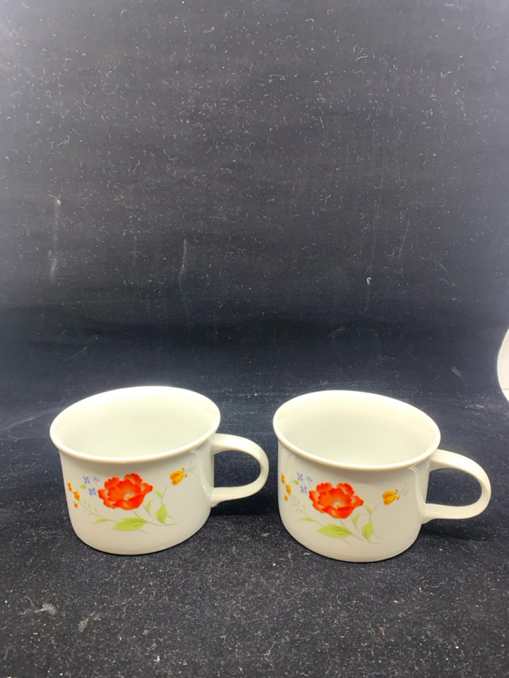 2 VTG ORANGE FLORAL MUGS.