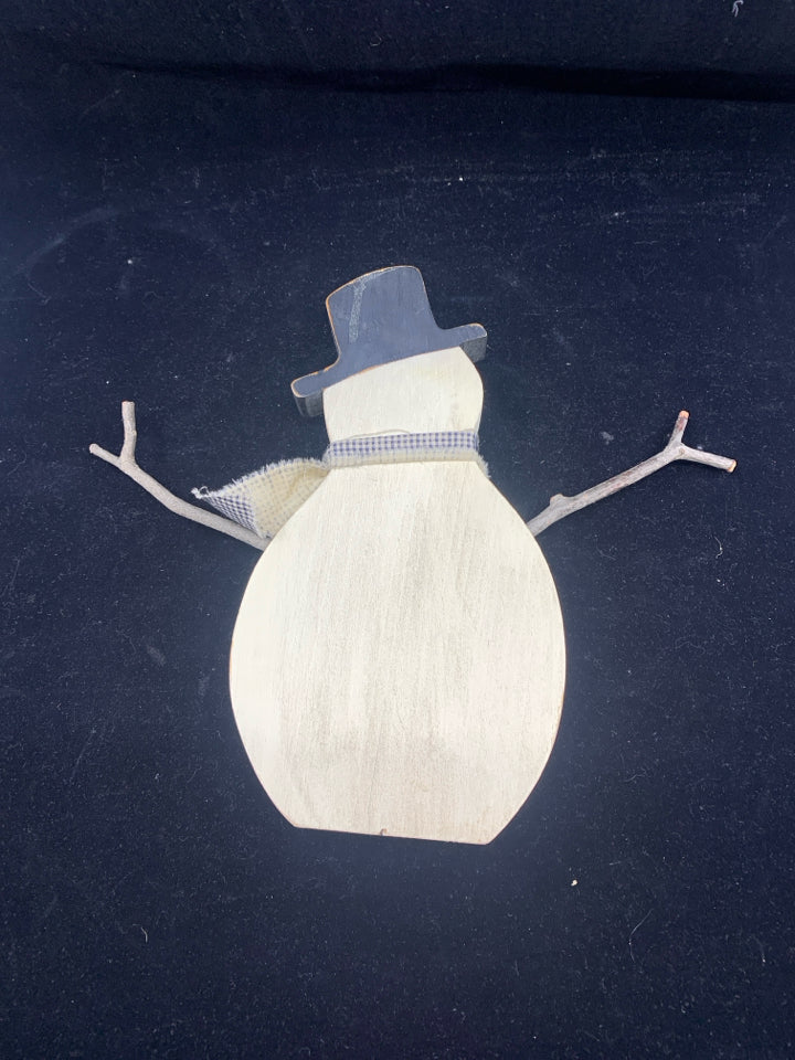 WOOD SNOWMAN W/ BLACK HAT/PLAID SCARF.