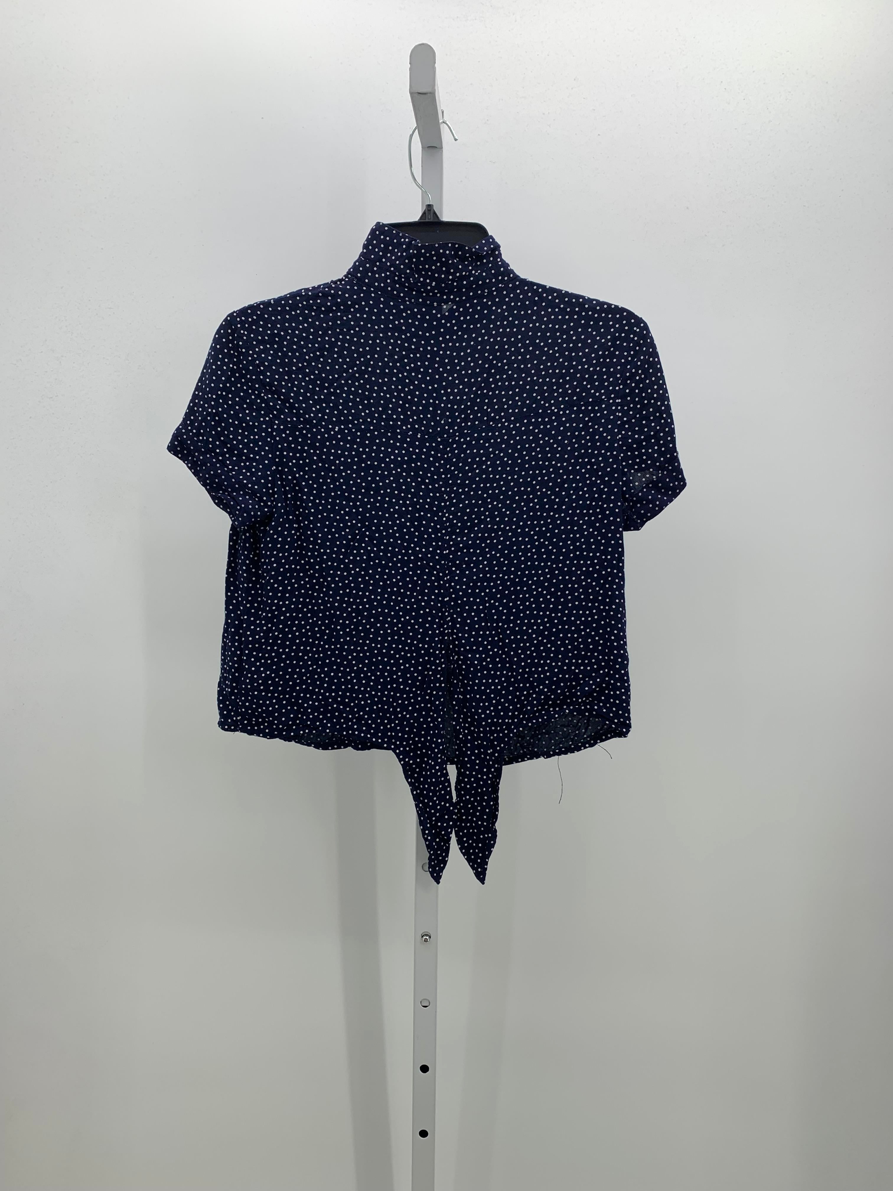 Size Small Juniors Short Sleeve Shirt