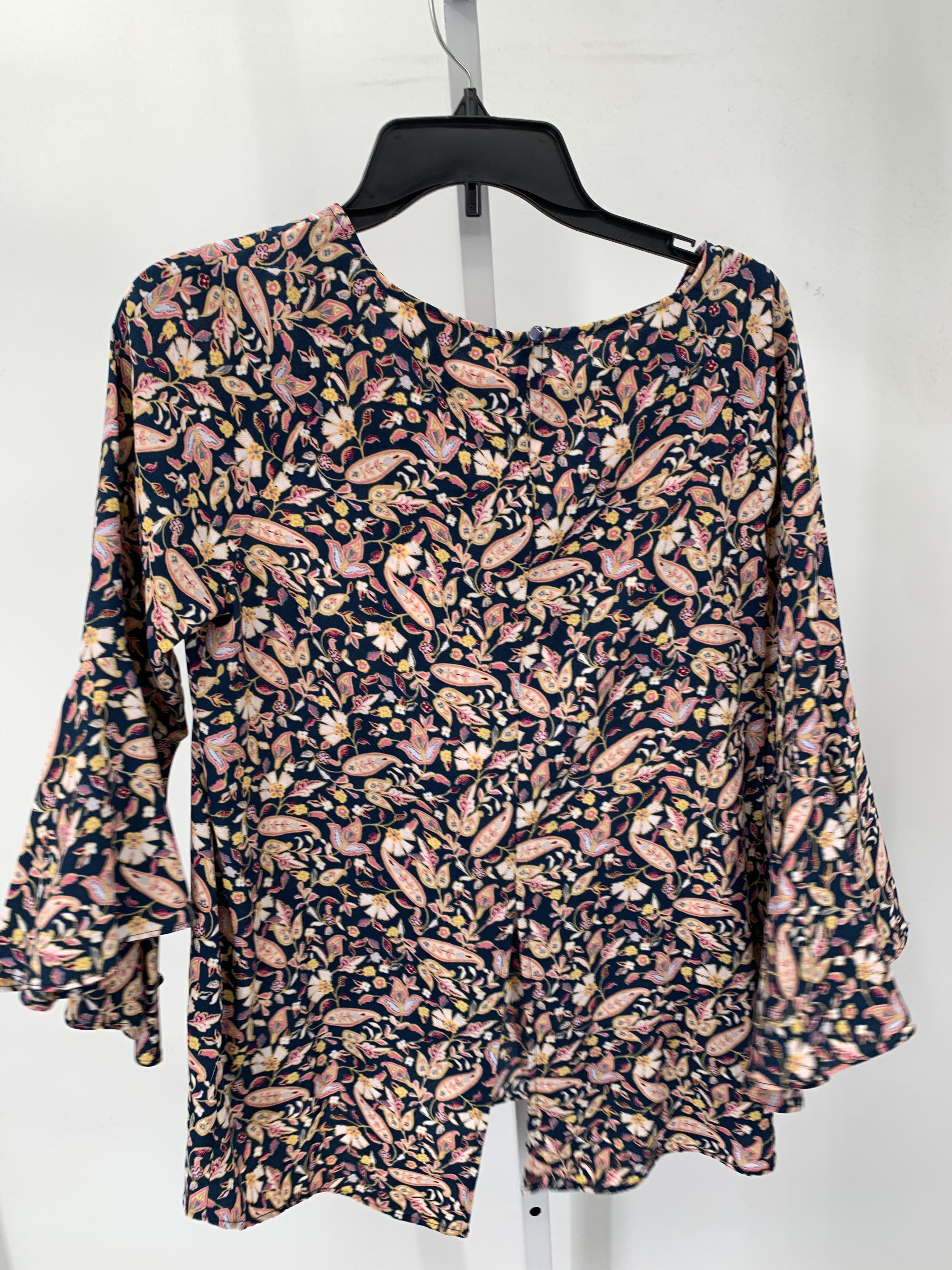 Lauren Conrad Size Medium Misses 3/4 Sleeve Shirt