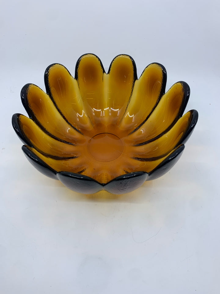 BROWN FLOWER SHAPED BOWL.