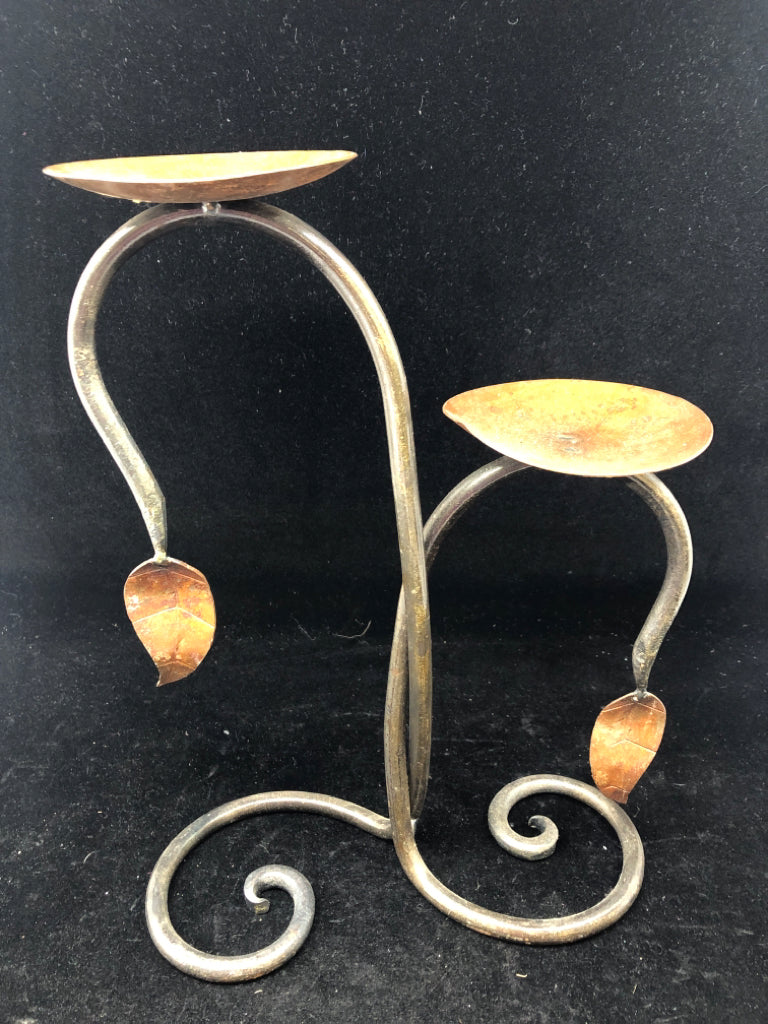 BROWN IRON LEAF 2 TIER CANDLE HOLDER.