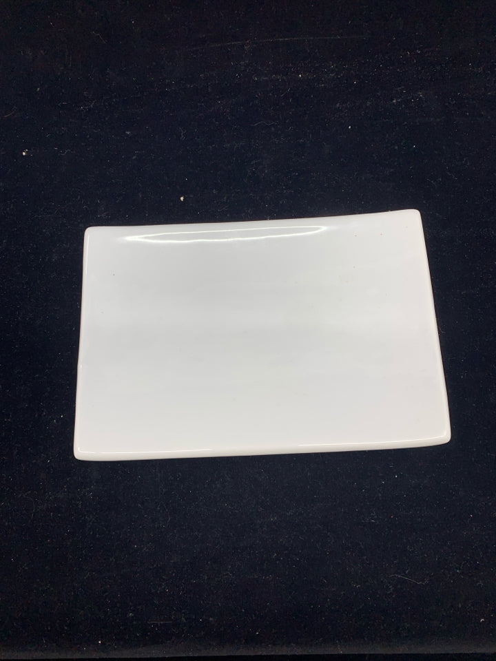 WHITE RECTANGLE ROUNDED EDGE PLATE.