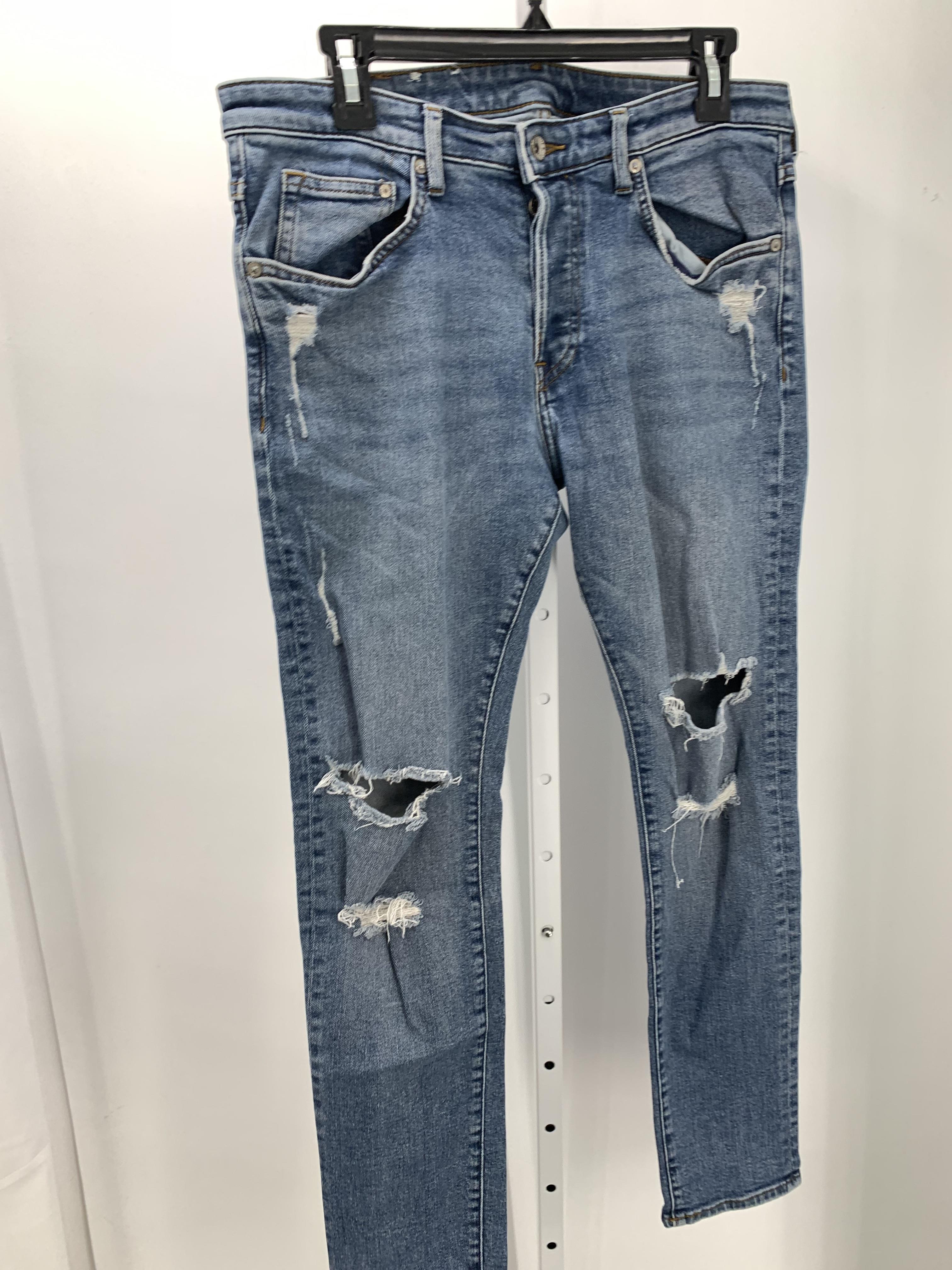 DISTRESSED SKINNY.