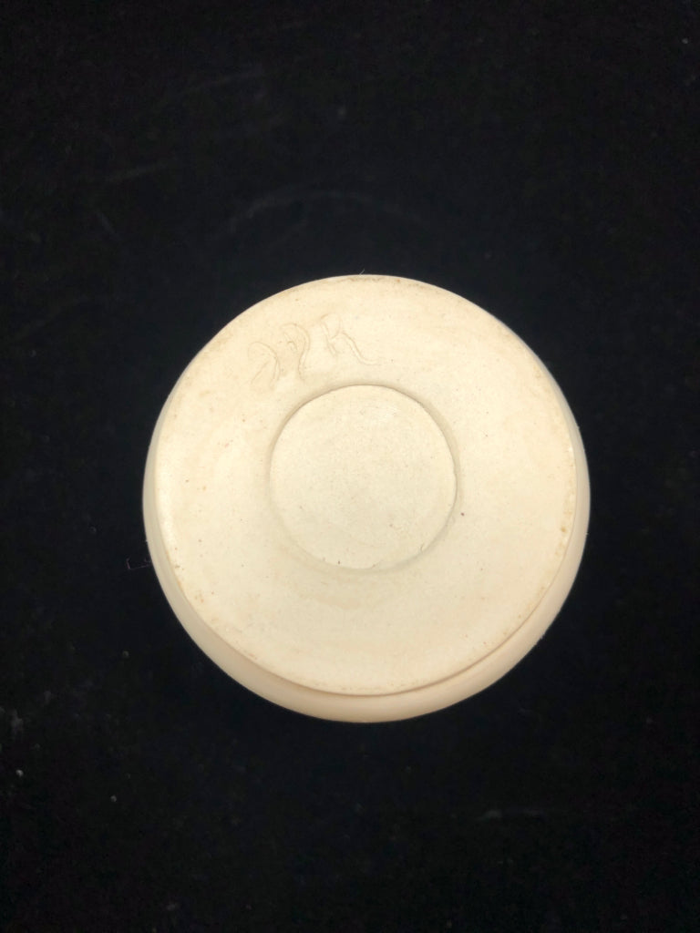 CERAMIC NO HANDLE TRAVEL COFFEE MUG.
