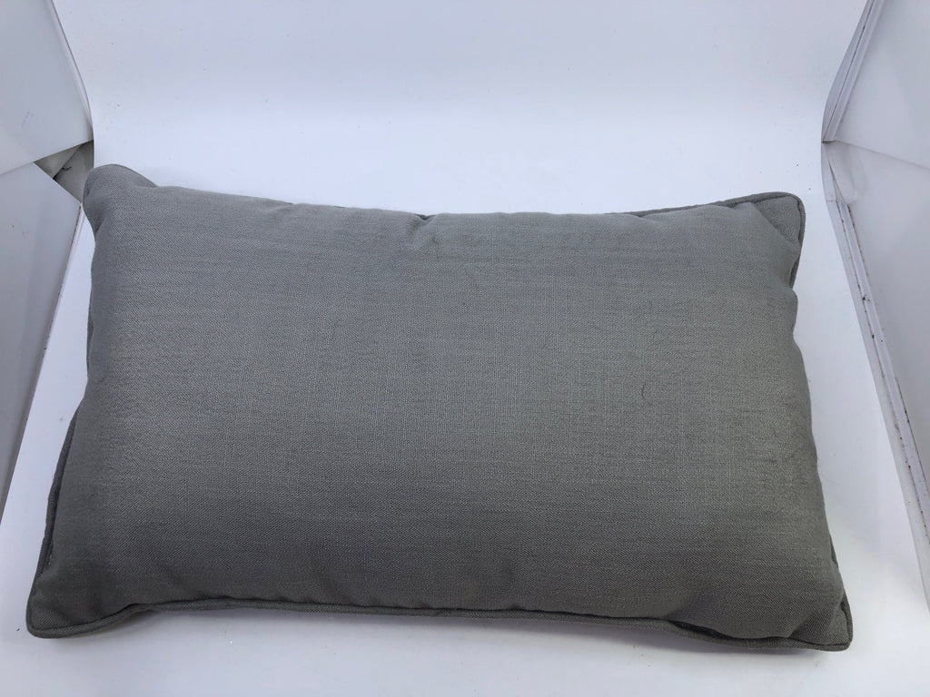 GREY FAMILY RECTANGLE PILLOW.