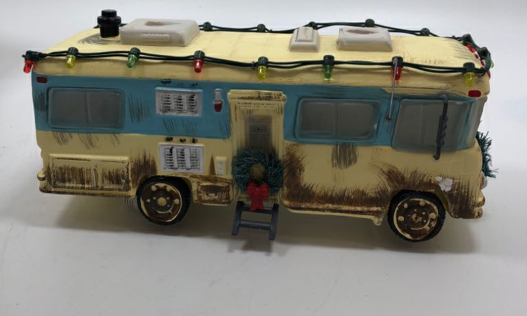 CHRISTMAS VACATION RV - DEPT 56 IN BOX.