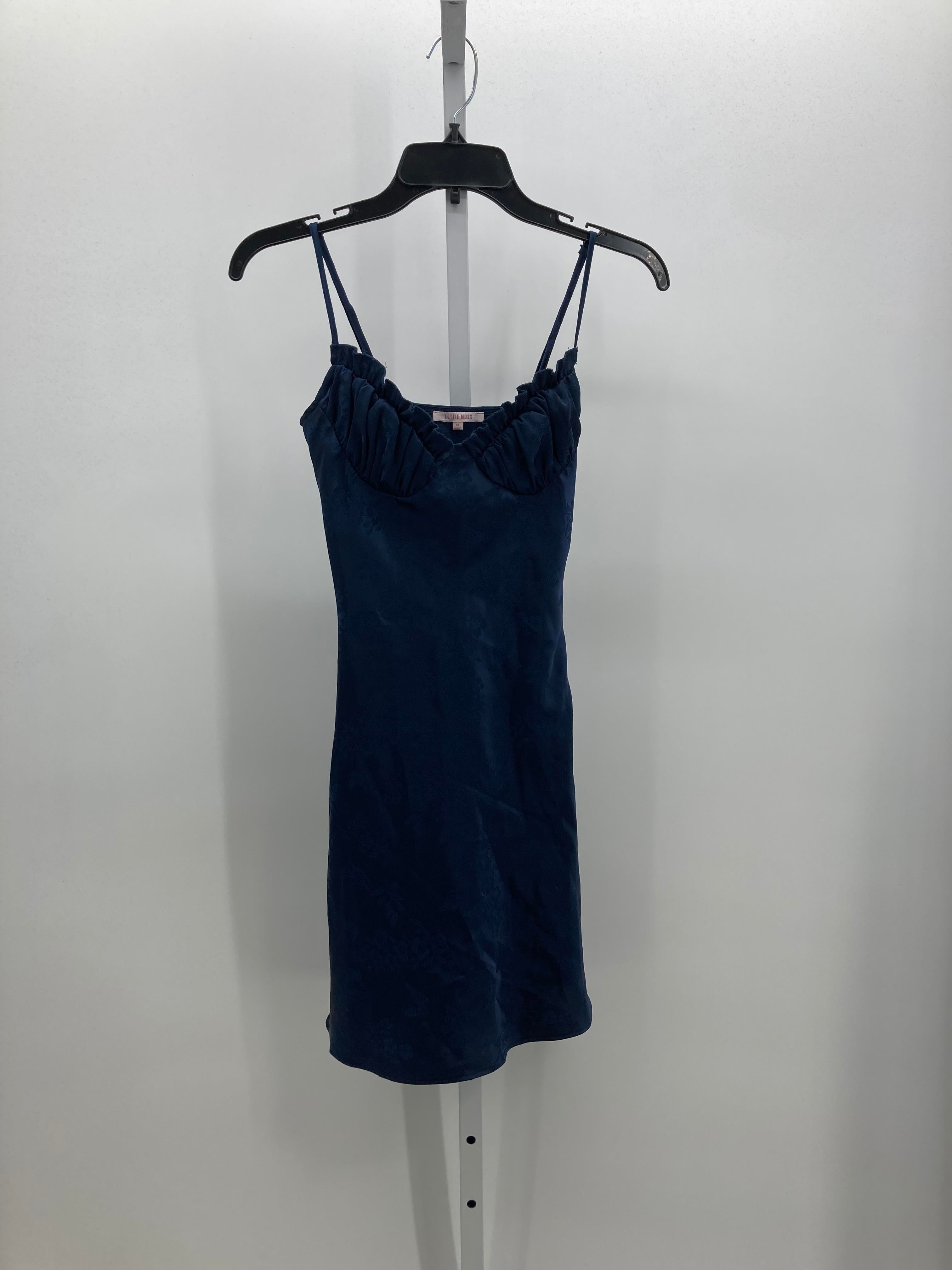 Size X Small Juniors Sleeveless Dress