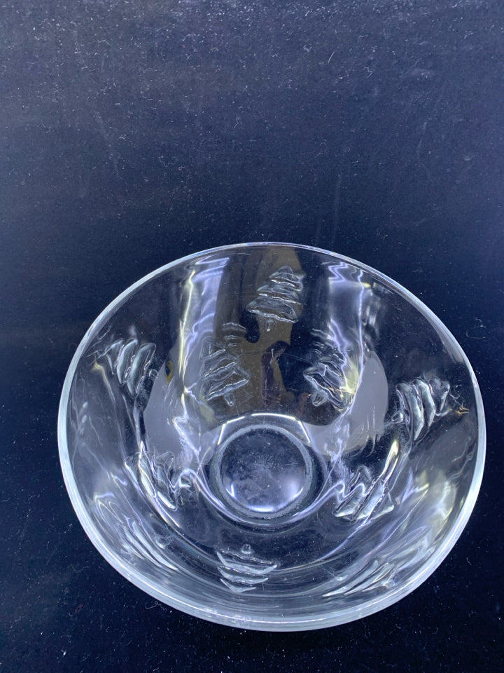 CLEAR GLASS MIXING BOWL W/ EMBOSSED TREES.