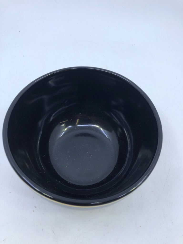 2 GOLD PAISLEY BOWLS