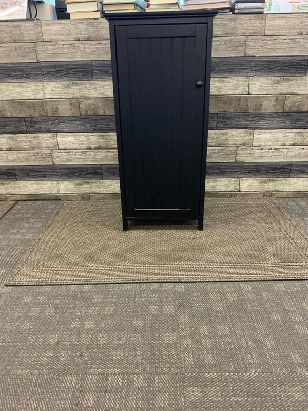 BLACK STORAGE CABINET W ROD AND SHELVES.