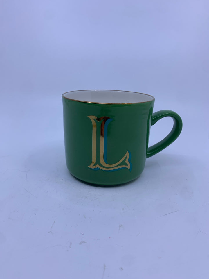 "L" MONOGRAM MUG.