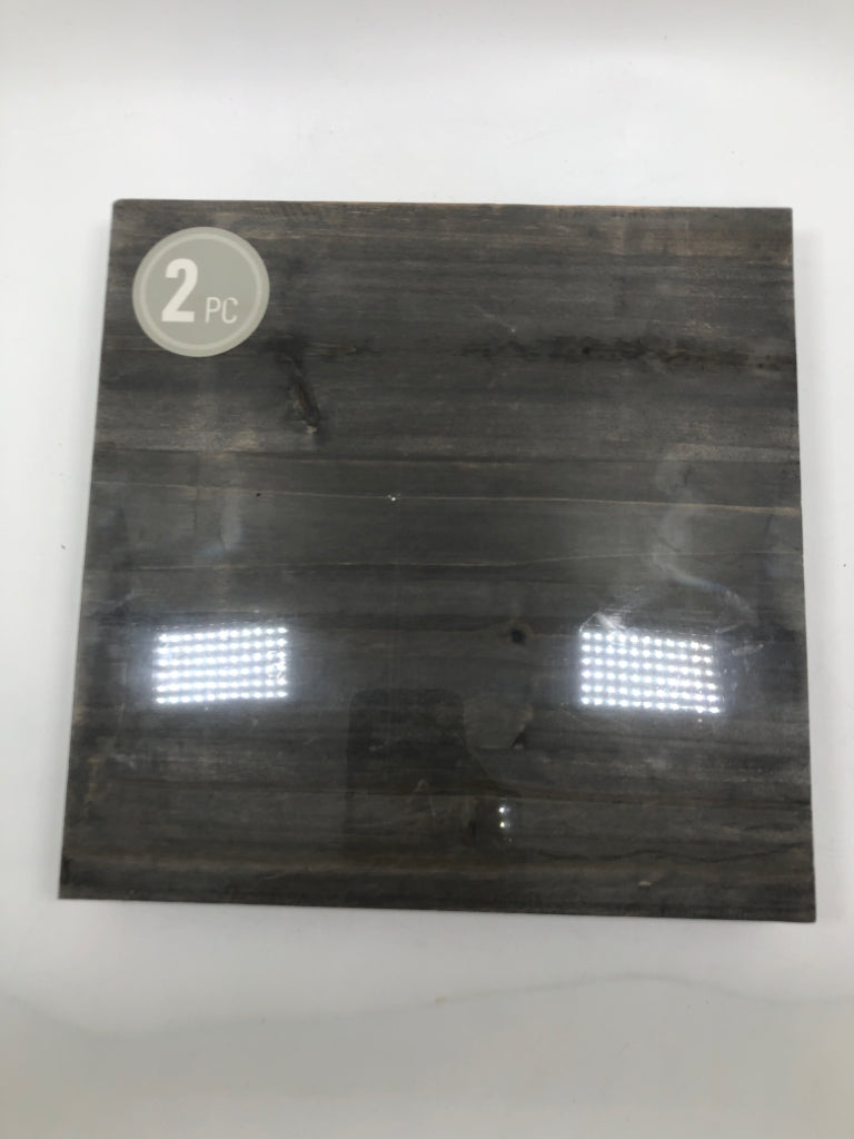 NIP GRAY WOOD CRAFT PLAQUES.