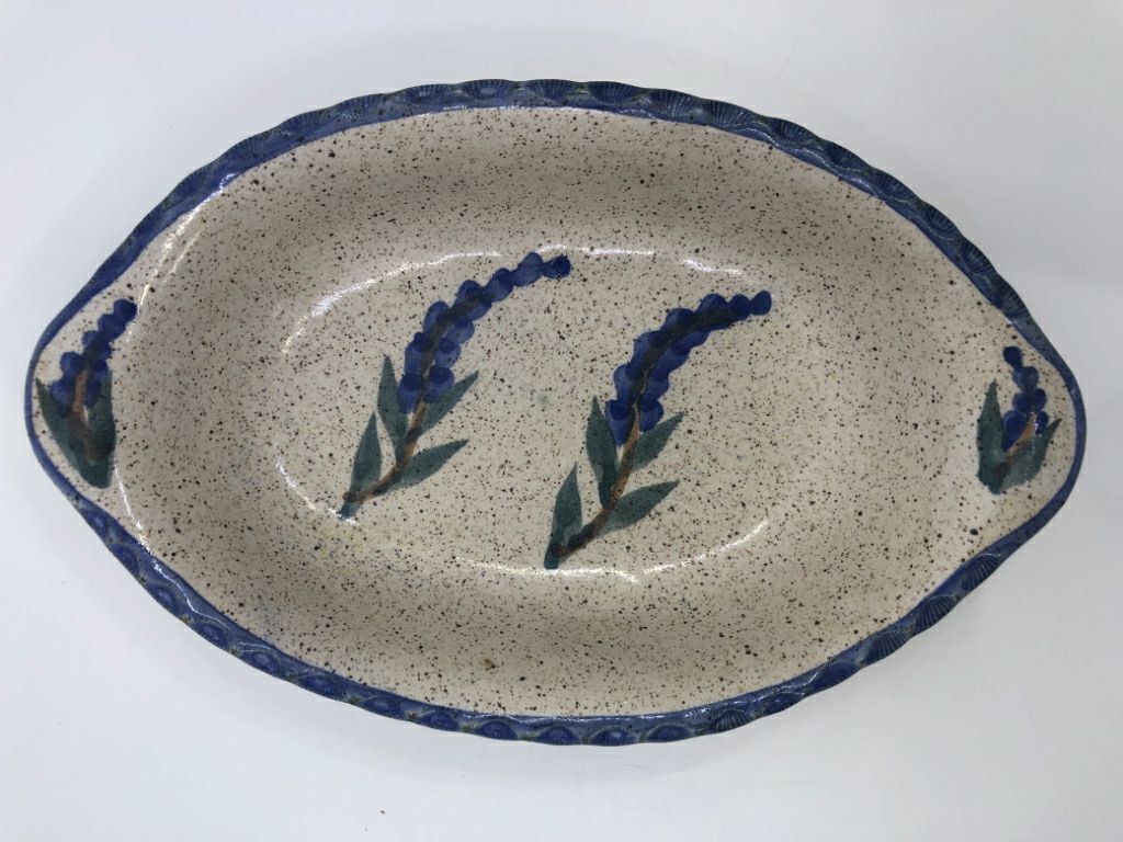 BLUE POTTERY OVAL DISH.