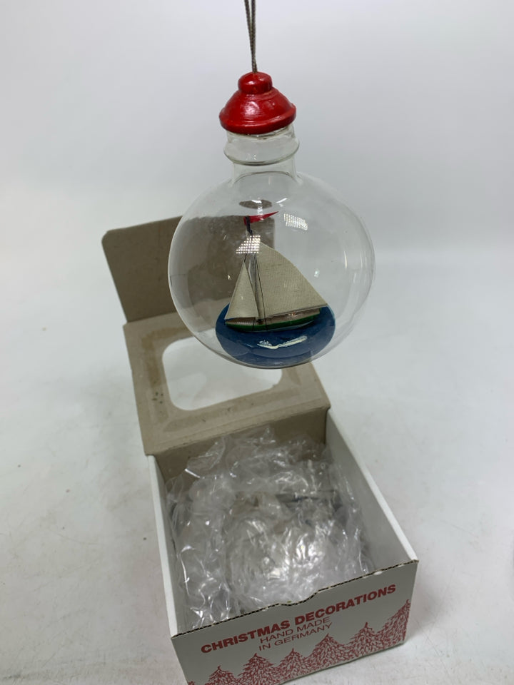 STEINBACH GERMAN BLOWN GLASS SAILBOAT IN BOTTLE ORNAMENT IN BOX.