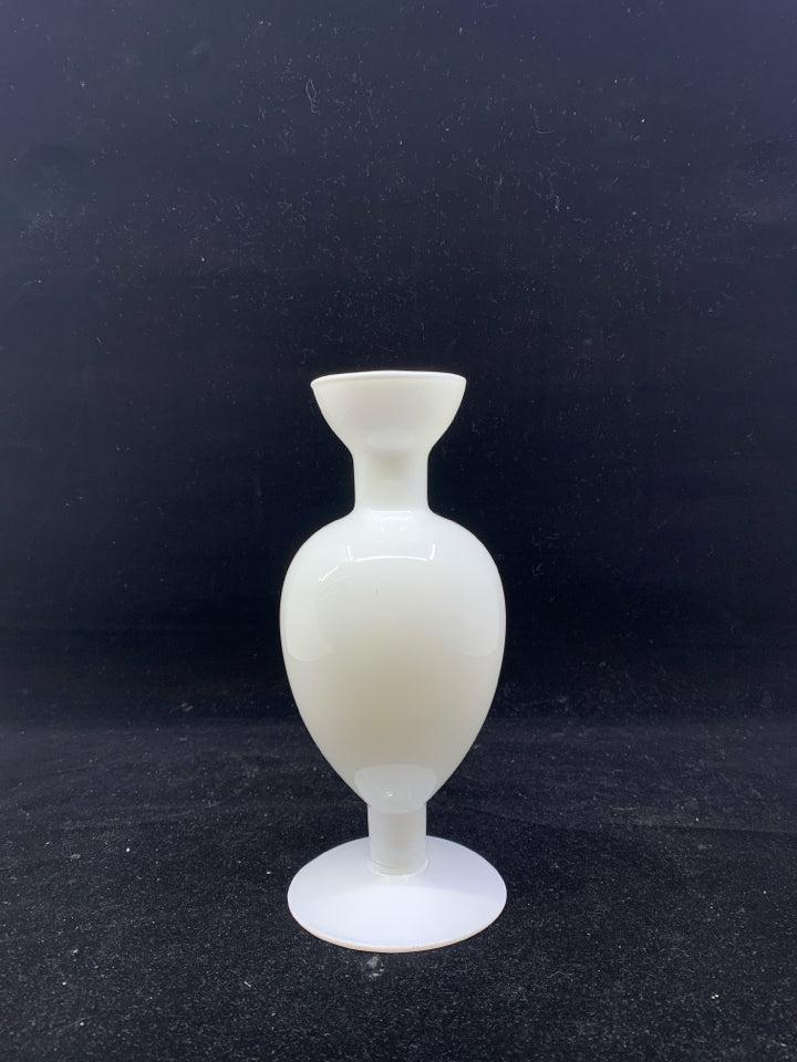 WHITE ABSTRACT VASE.