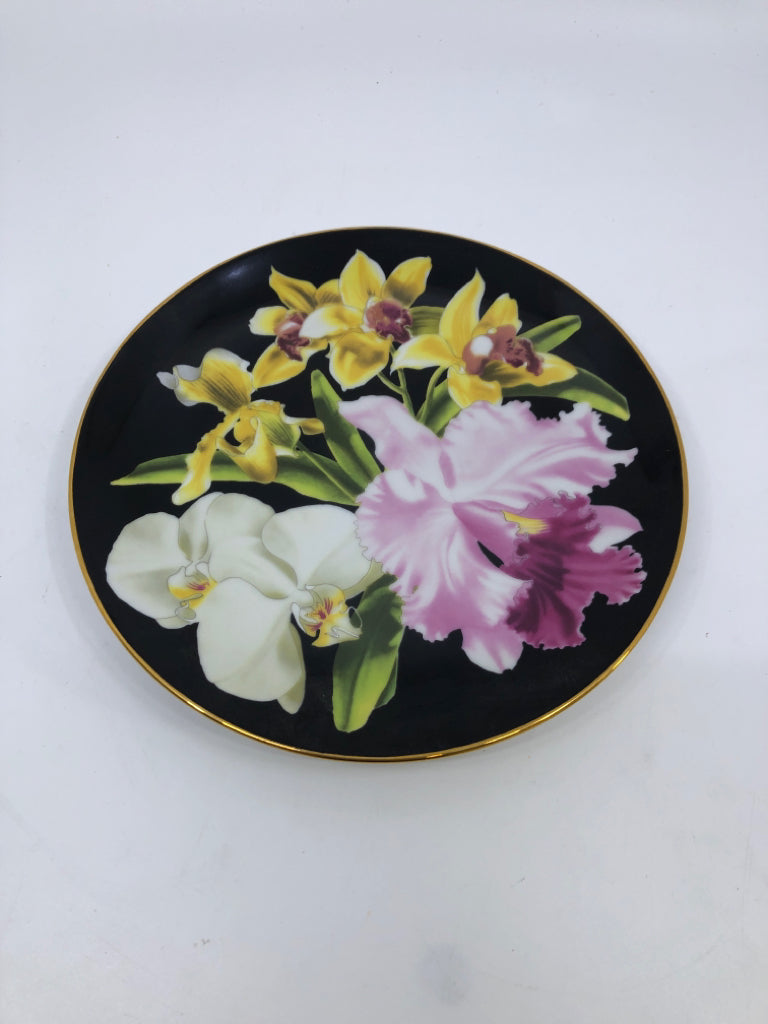 DANBURY MINT "ORCHID" DECORATIVE PLATE W/FLOWERS+GOLD RIM.