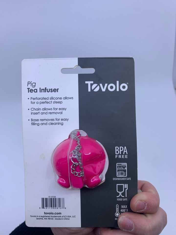 NIP PIG TEA INFUSER.