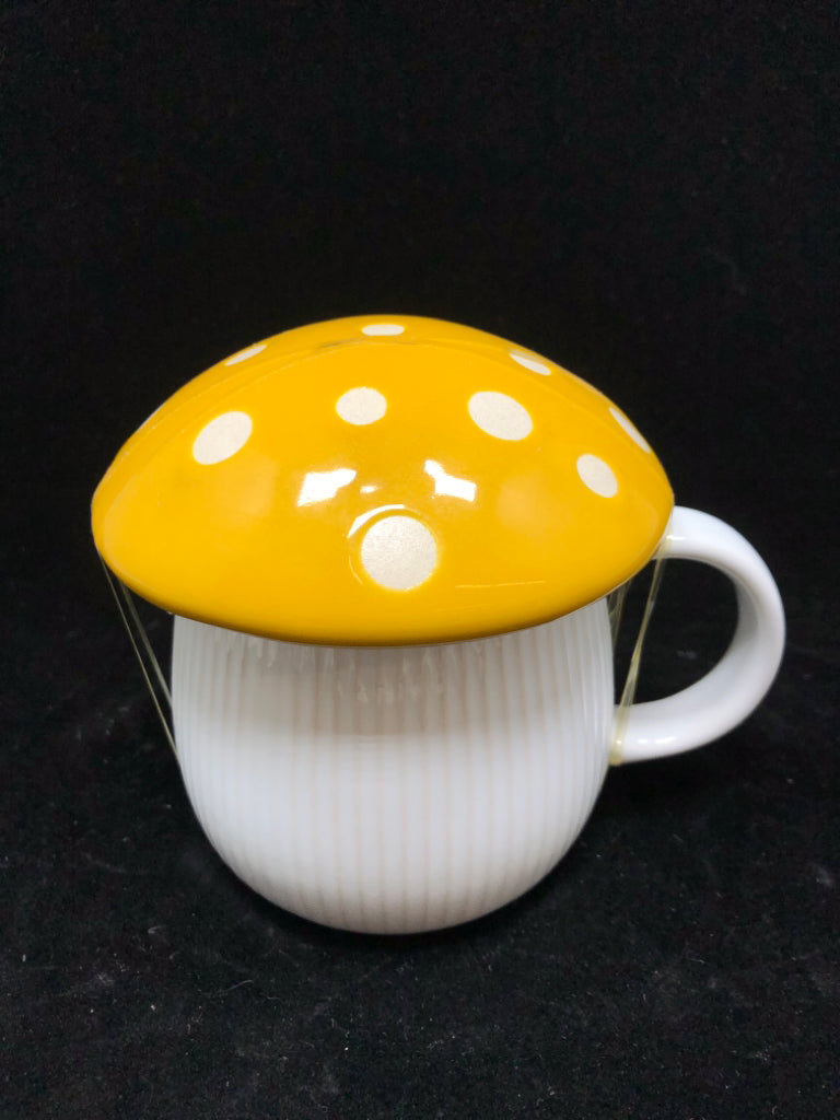 WORLD MARKET YELLOW MUSHROOM MUG W/LID.