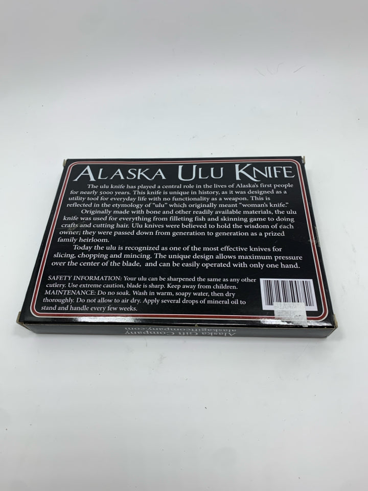 NIB ALASKA ULU KNIFE SET.