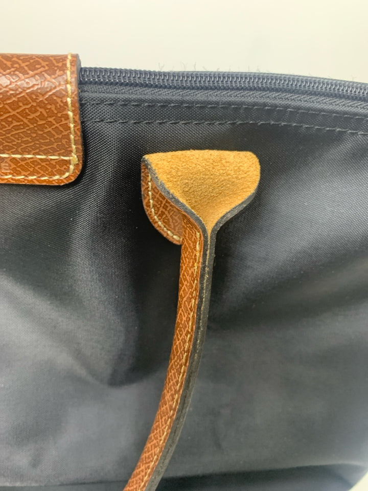 Longchamp Le Pliage Medium Foldable Nylon Shoulder Tote