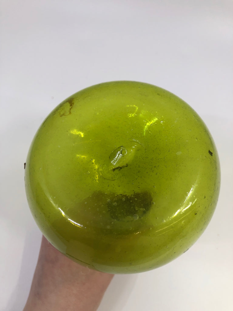 GREEN BLOWN GLASS VASE W/LONG NECK.