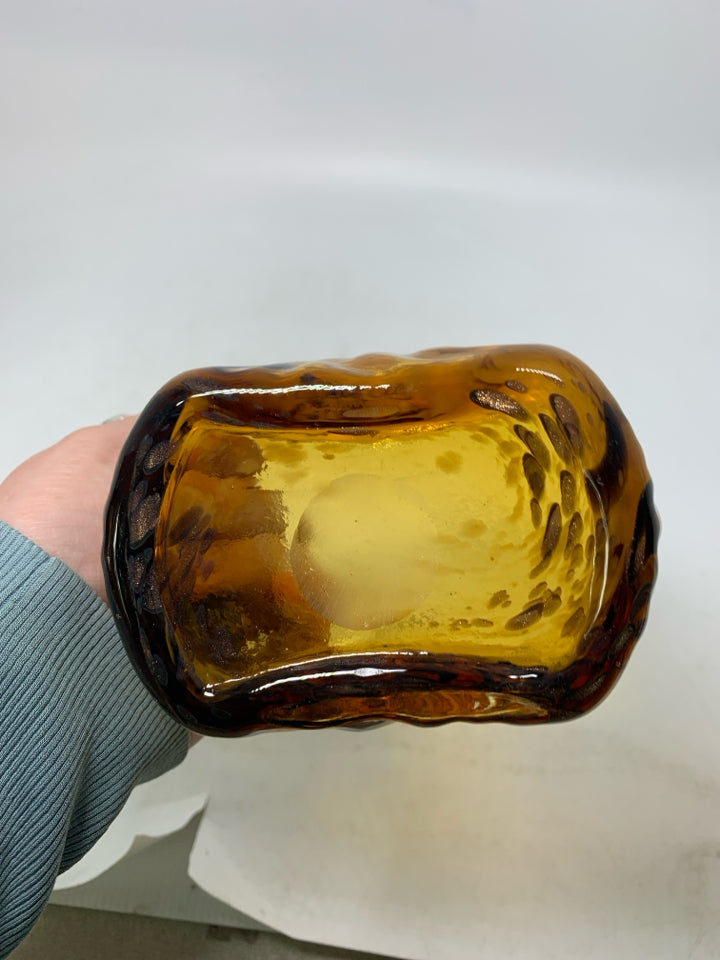 SPECKLED GLASS PURSE VASE.