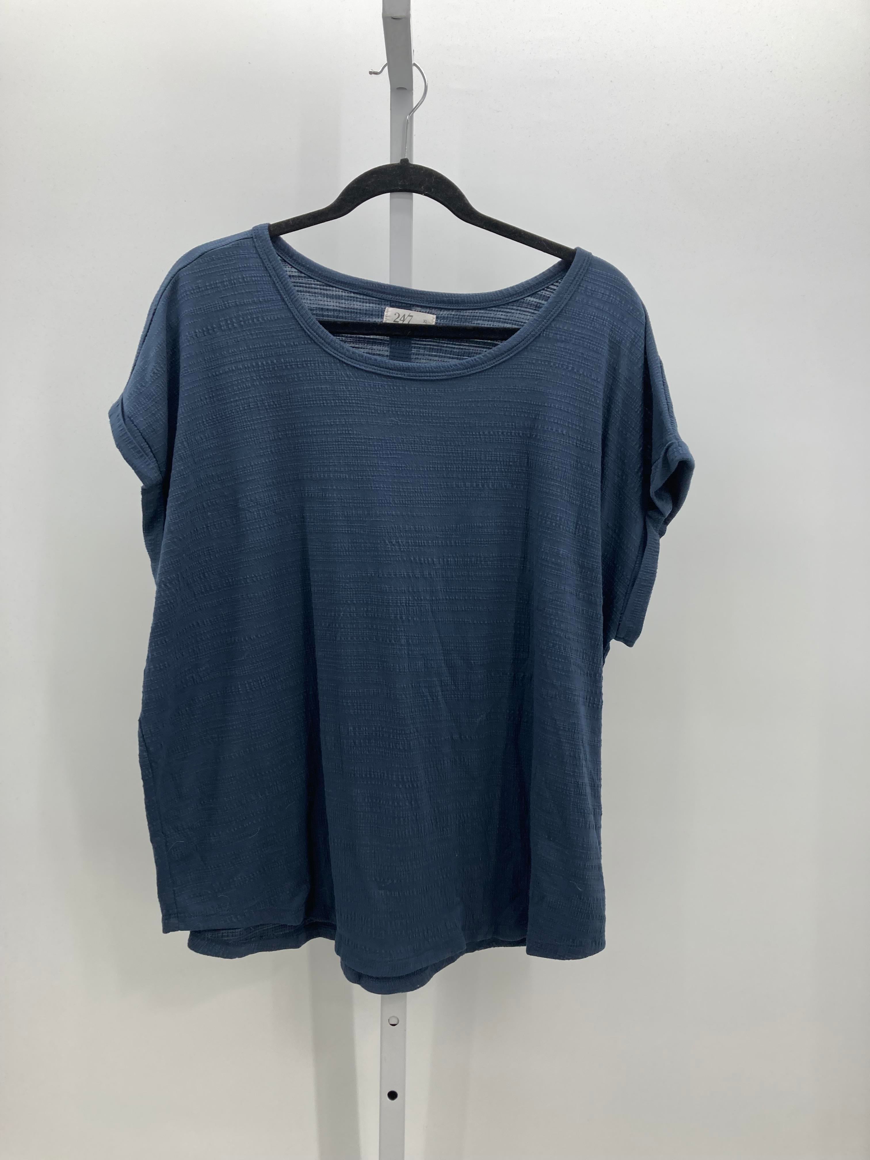 Maurices Size Extra Large Misses Short Sleeve Shirt
