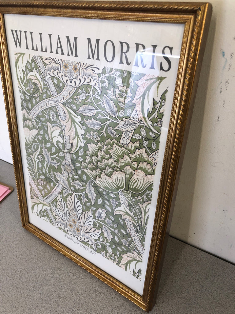 GREEN PAISLEY WILLIAM MORRIS WALL ART IN GOLD FRAME.
