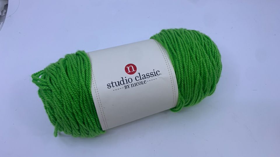 SOFT GREEN YARN.