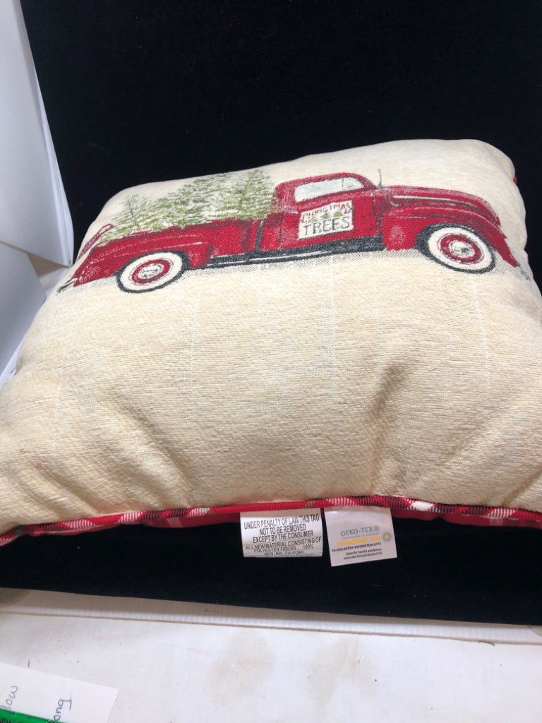 RED WINTER TRUCK W TREE PILLOW.