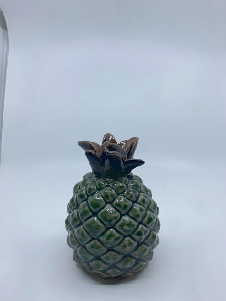 CERAMIC GREEN PINEAPPLE.