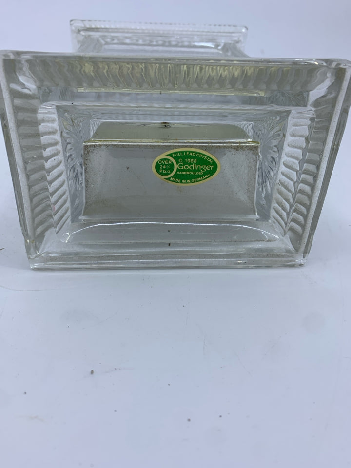 VTG CRYSTAL DESK CLOCK.