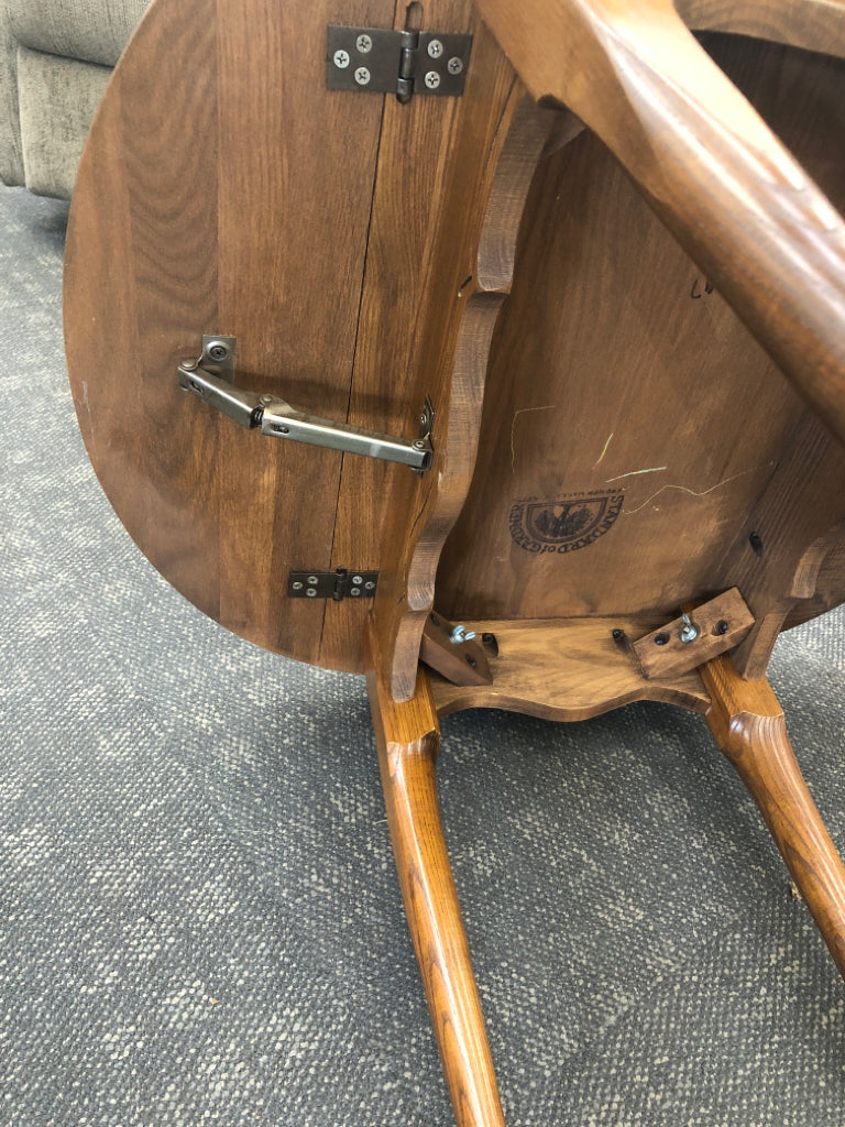 OVAL WOOD SIDE TABLE W/ DROP LEAVES- STANDARD OF GARDNER.