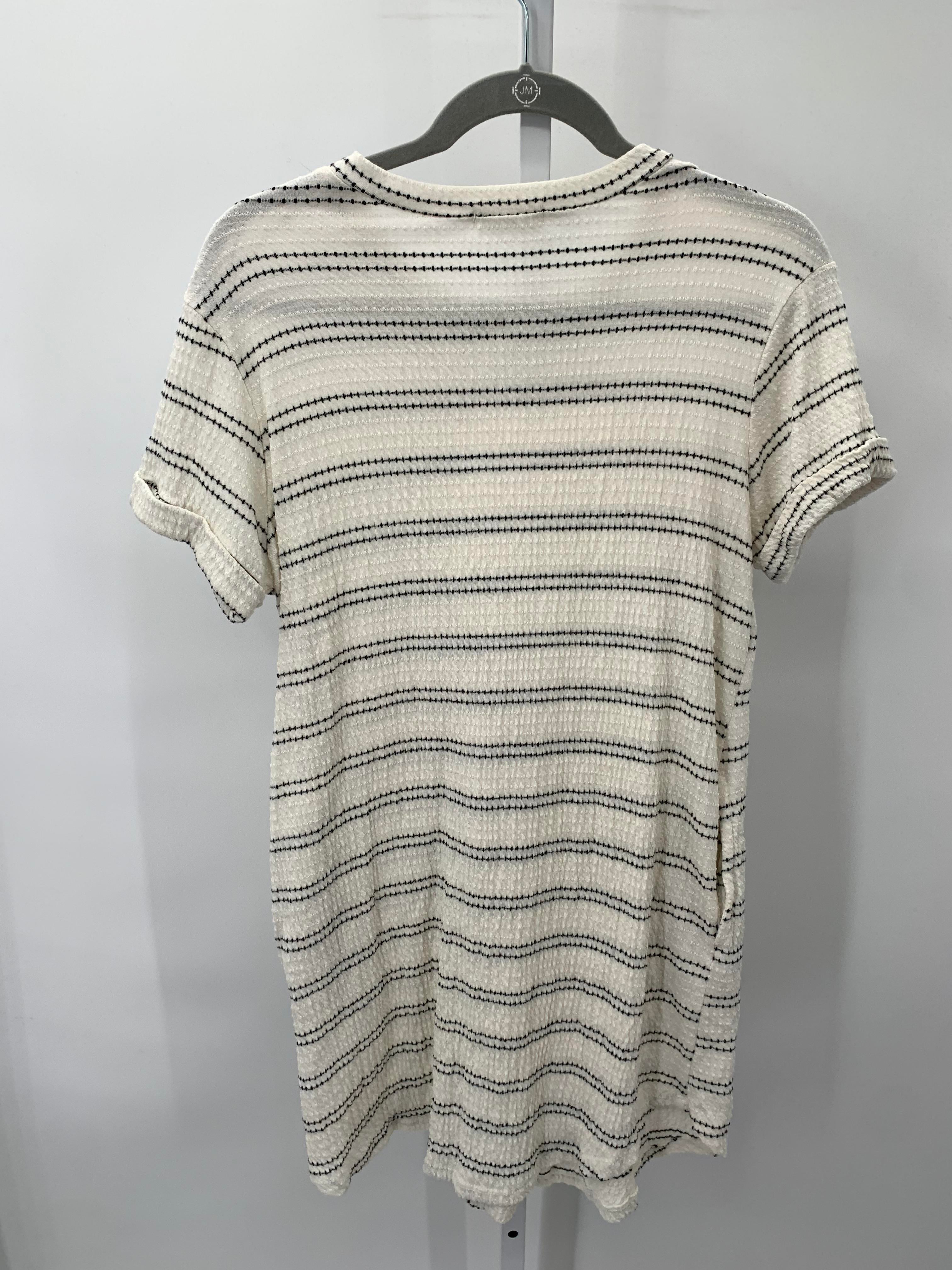 Cherish Size Small Misses Short Sleeve Dress