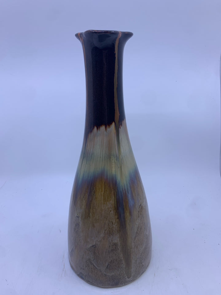 CERAMIC VASE W/ BROWN NECK TAN BOTTOM PINCHED EDGE.