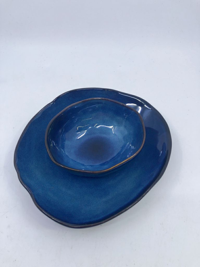 2PC DARK BLUE GLAZED CERAMIC PLATE AND DIP BOWL.