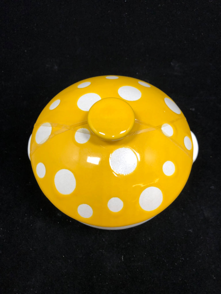 WORLD MARKET YELLOW MUSHROOM SOUP BOWL.