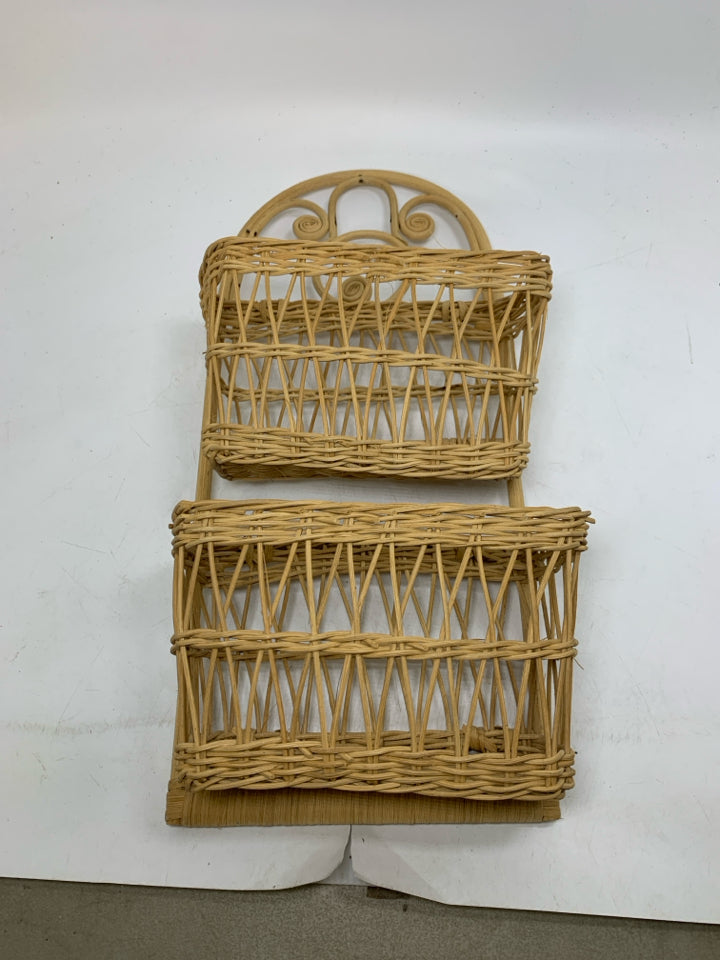 2 TIER SMALL WALL BASKET.