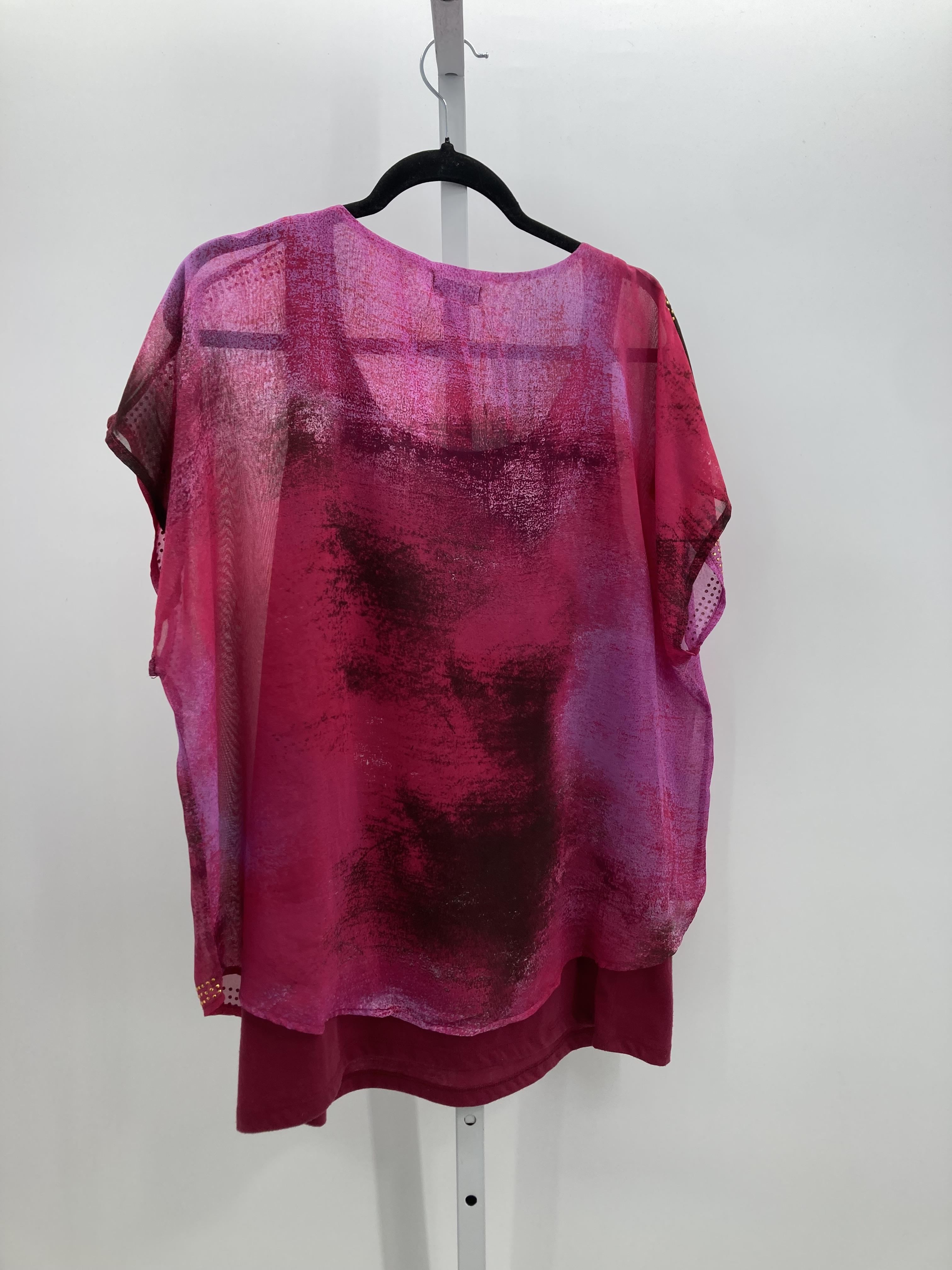 Size Extra Large Misses Short Sleeve Shirt