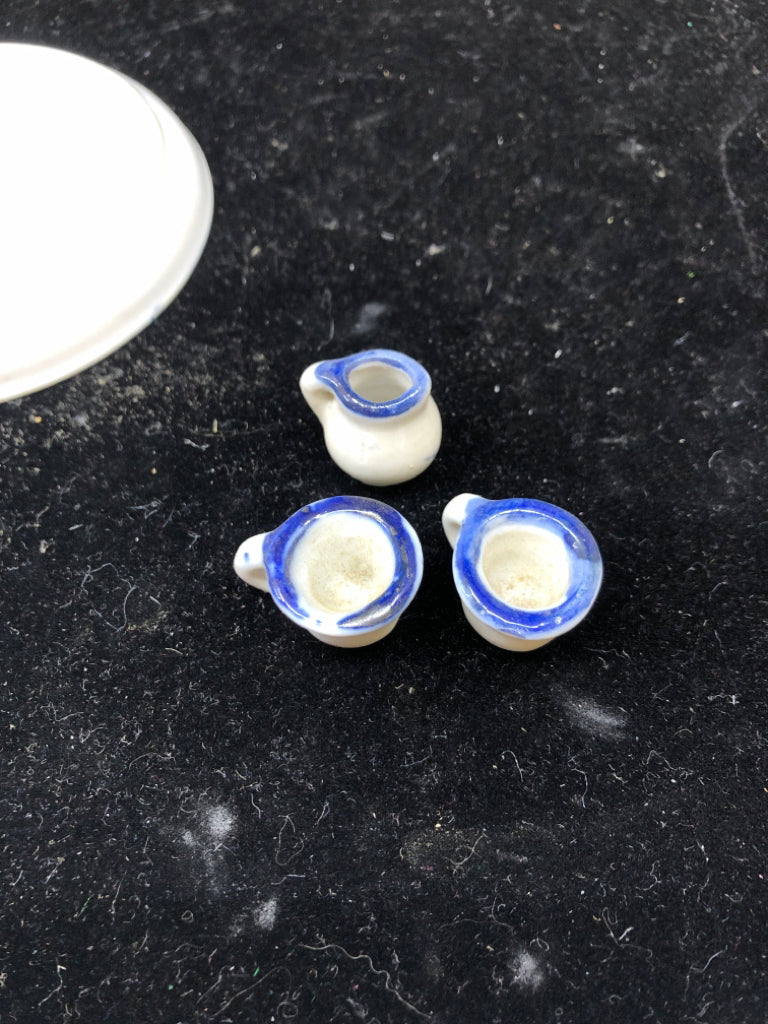 BLUE AND WHITE MINI TEA SET.