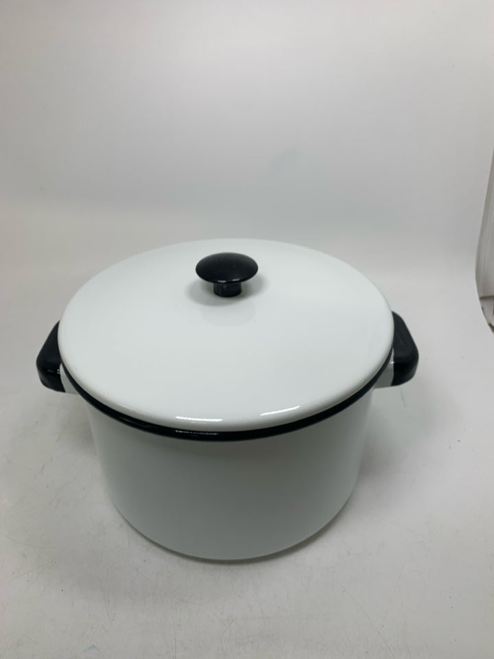 ENAMEL POT W/ HANDLES/LID BLACK EDGE.