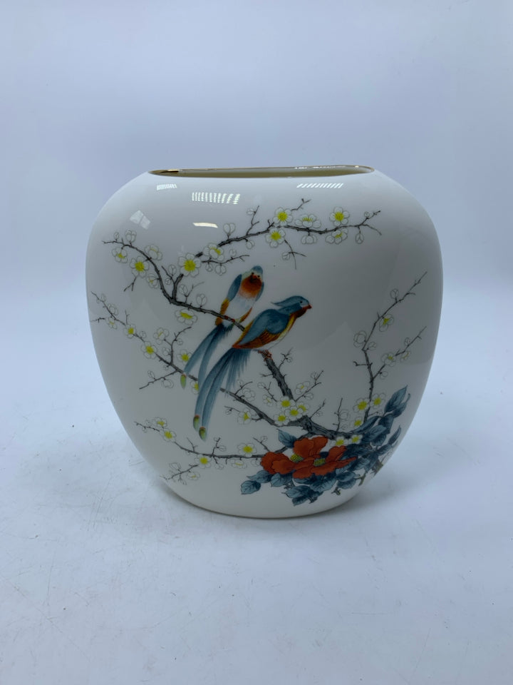 VTG TALL BIRDS ON BRANCH VASE.