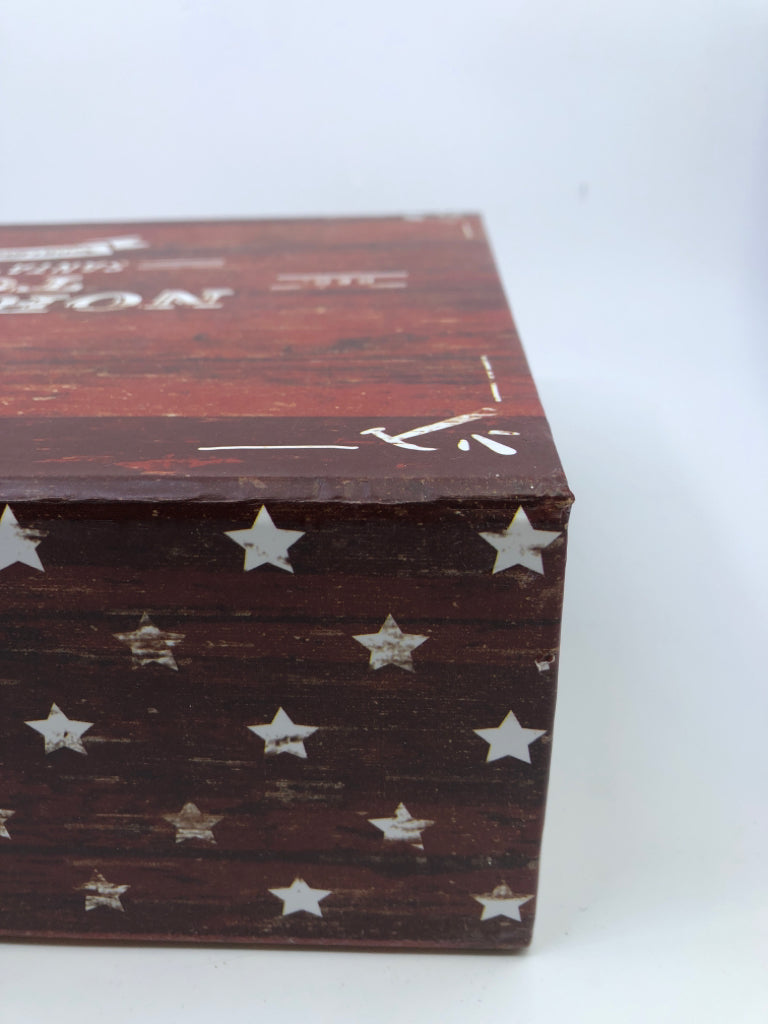 "NORTH POLE TOY CO" STORAGE BOX MAGNETIC LID.