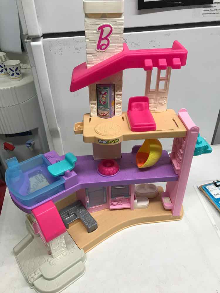 Little People Barbie House (Accessories not included)
